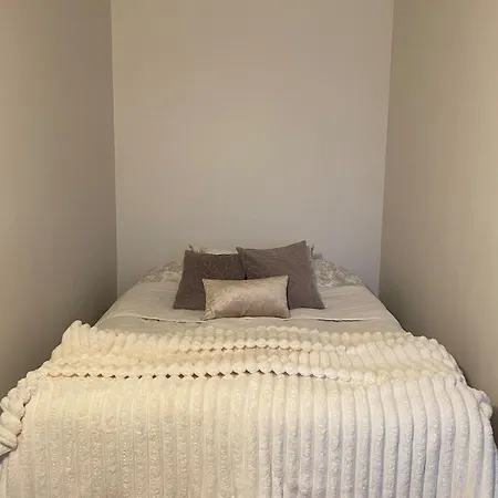 Three Metro Stops From Citycenter *