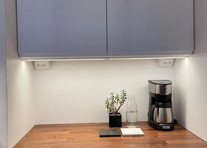 Three Metro Stops From Citycenter アパート