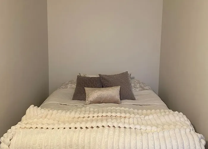 Three Metro Stops From Citycenter *