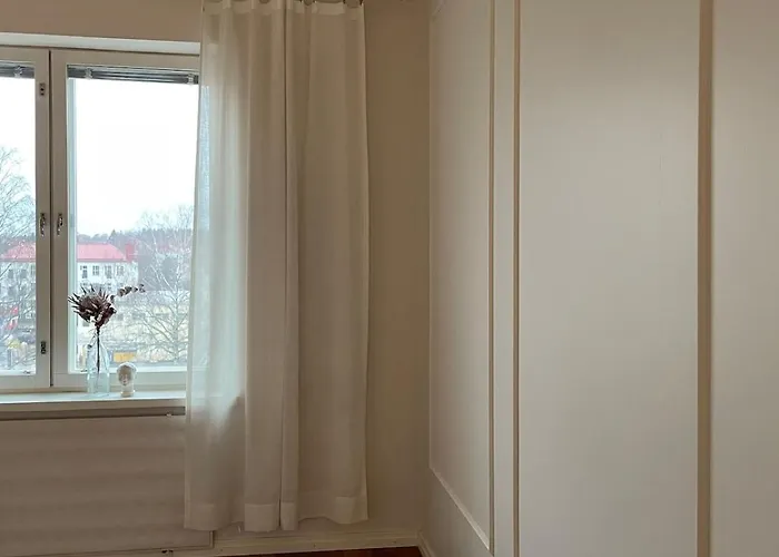 Three Metro Stops From Citycenter *