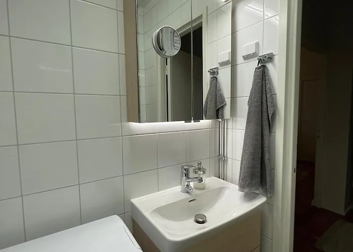 Three Metro Stops From Citycenter