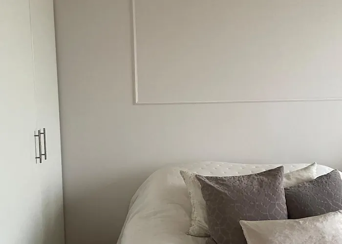 Three Metro Stops From Citycenter Apartment Helsinki